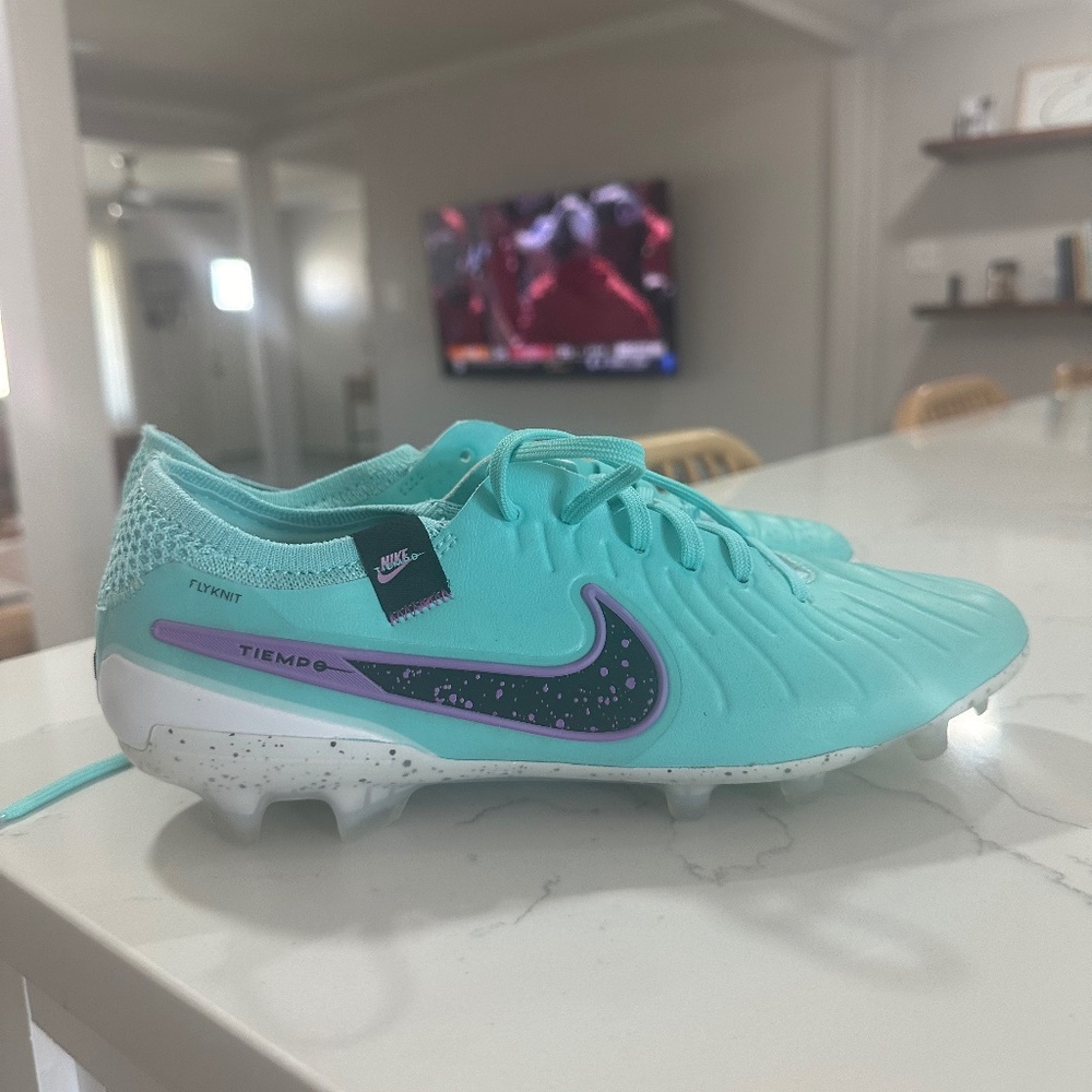Nike tempo FG soccer cleats